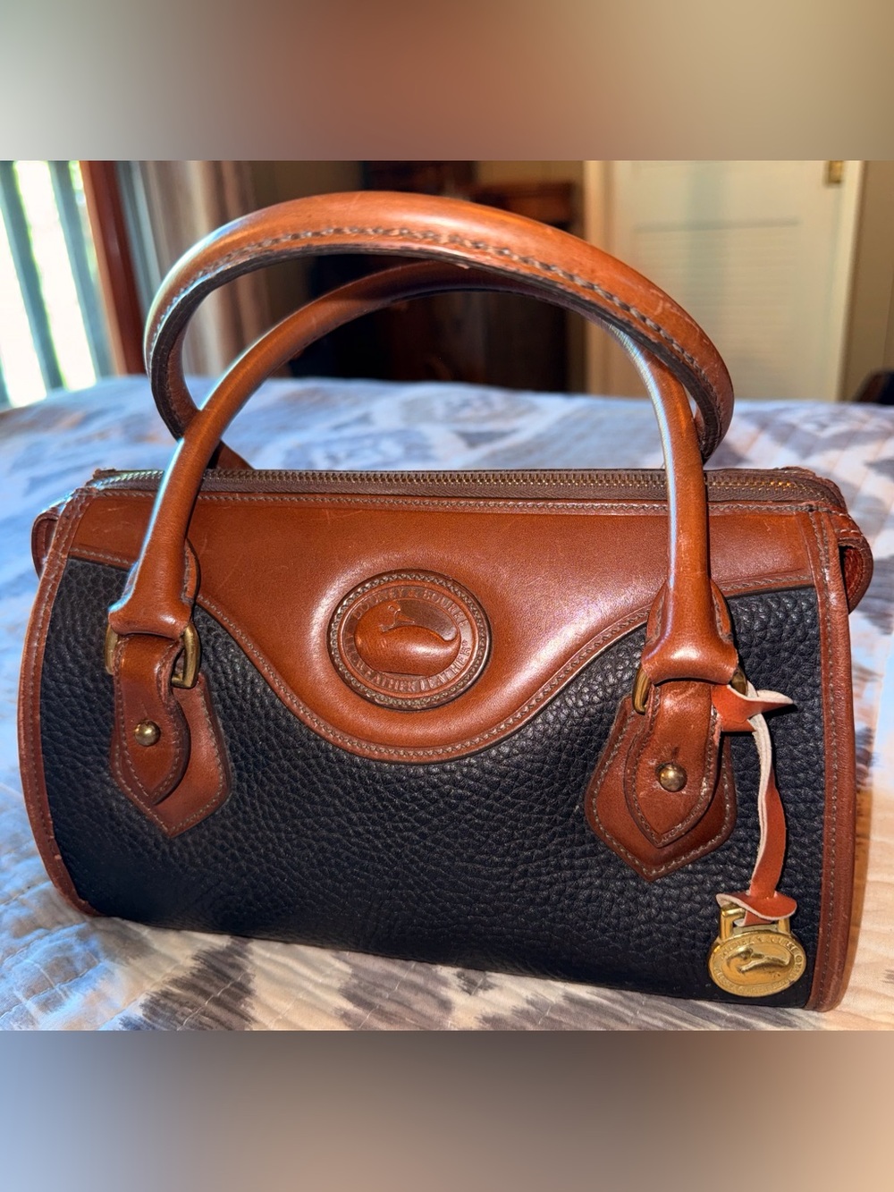 Dooney & Bourke / Vintage Black with Brown Leather Trim Pebble Satchel - Picture 10 of 16